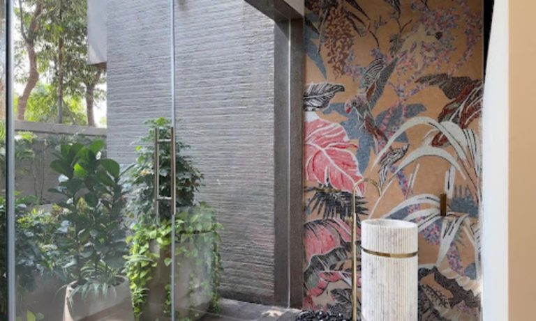 Mural Creation That Transforms Walls Into Experiences
